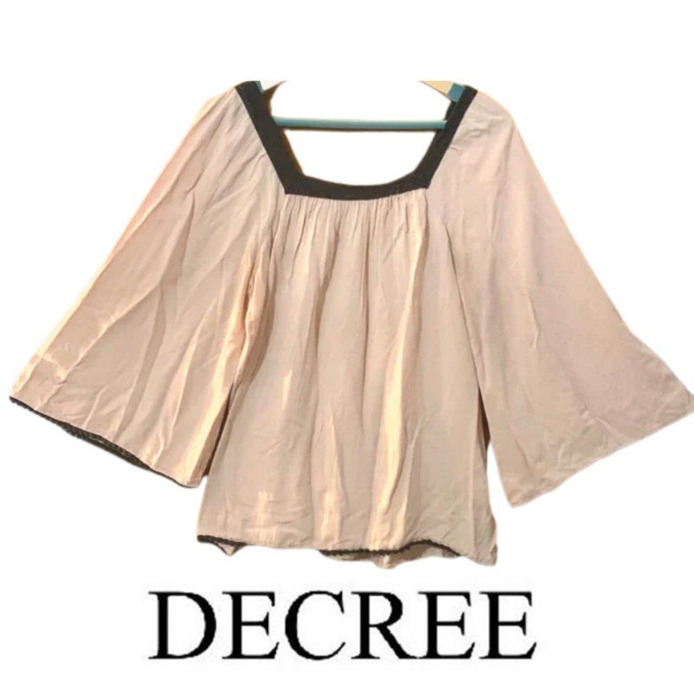 2/20 Decree Boho blouse wing sleeve flowy top crochet square neck bauble fringe
